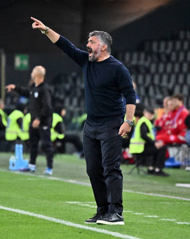 世界杯再定6席:英格兰提前撞线,C罗独享世预赛历史射手王