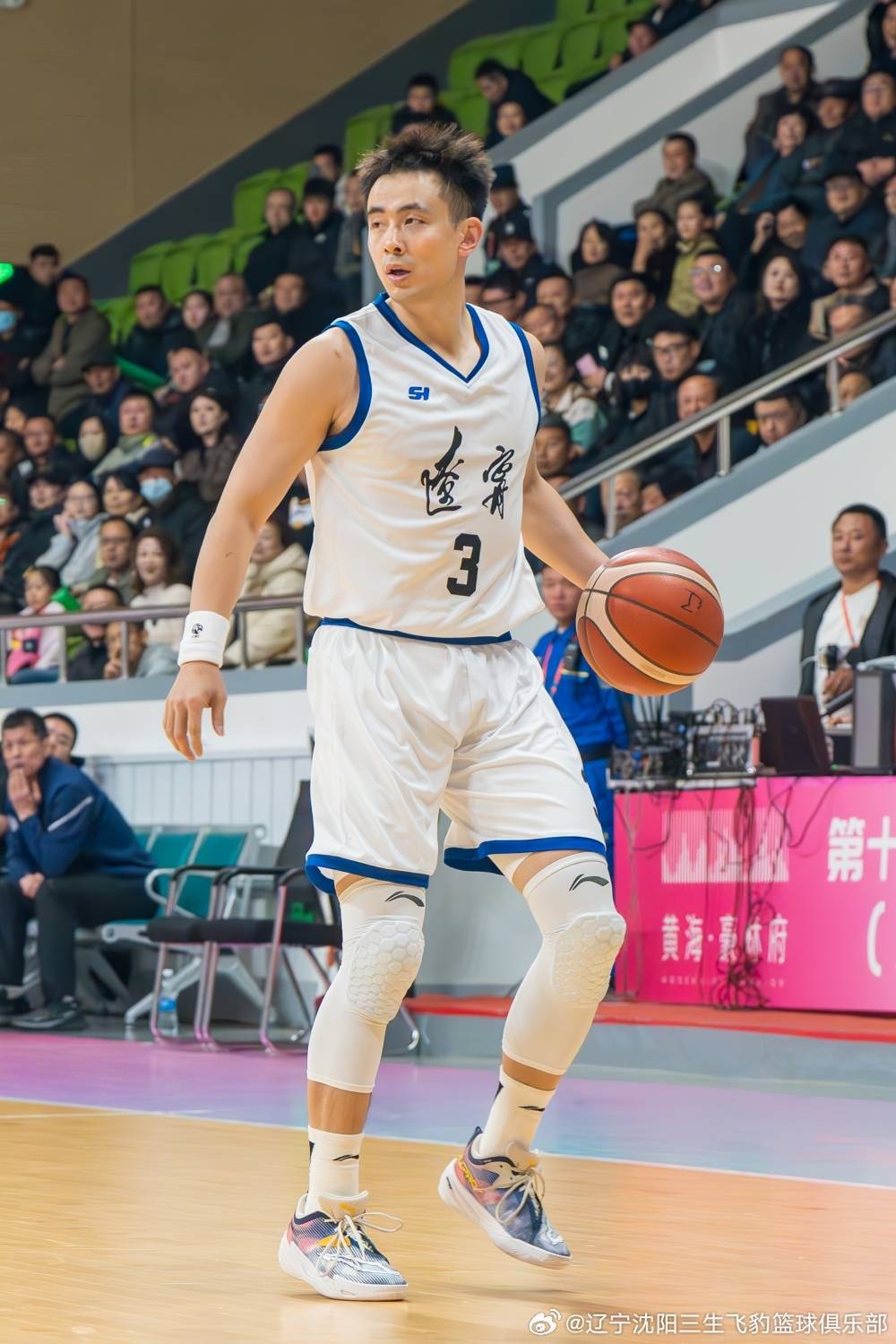 辽宁全运男篮大胜山东 三连胜为热身赛收官