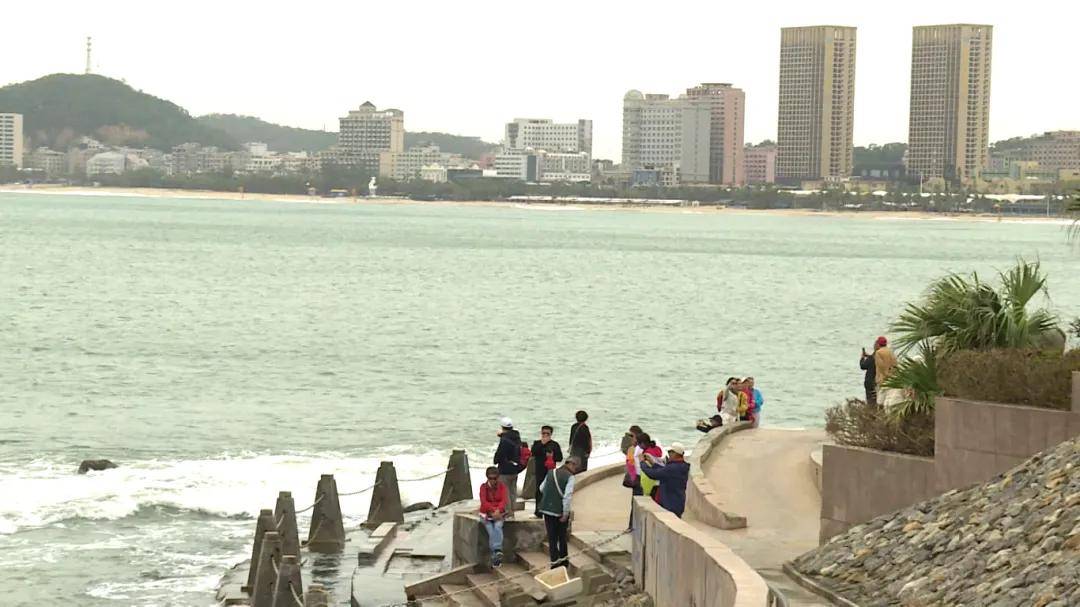 冷空气“杀到” 我区一夜“入冬”