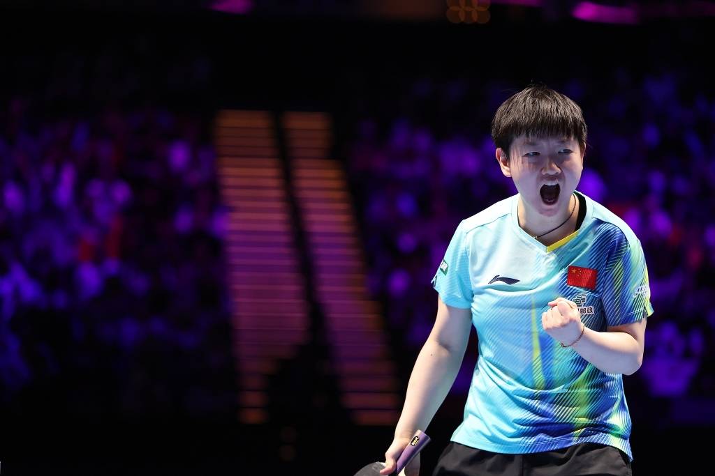 大心脏!孙颖莎决胜局逆转汉娜·高达,晋级世界杯四强